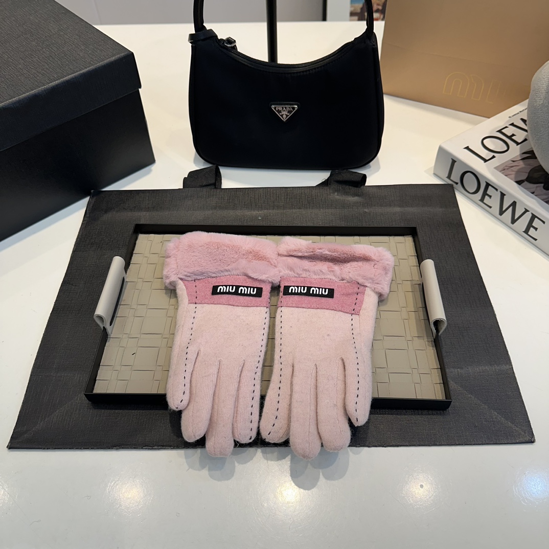 M new wool fashion gloves