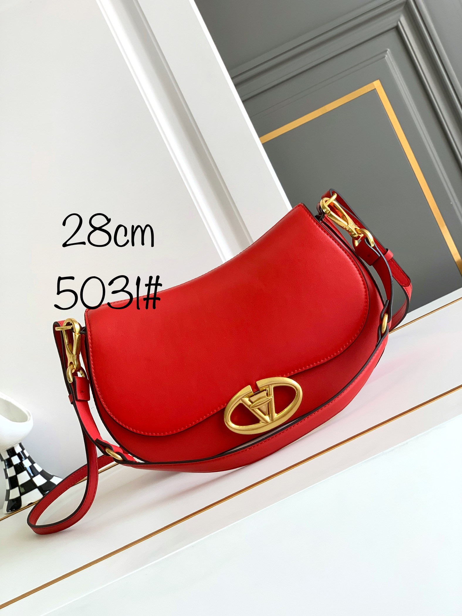 V design women handbag
