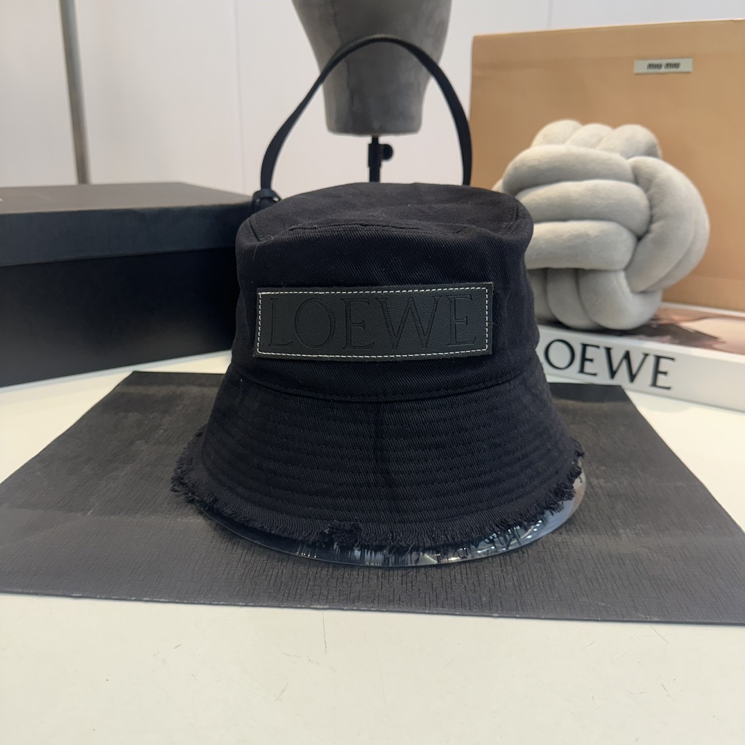 L new bucket hat
