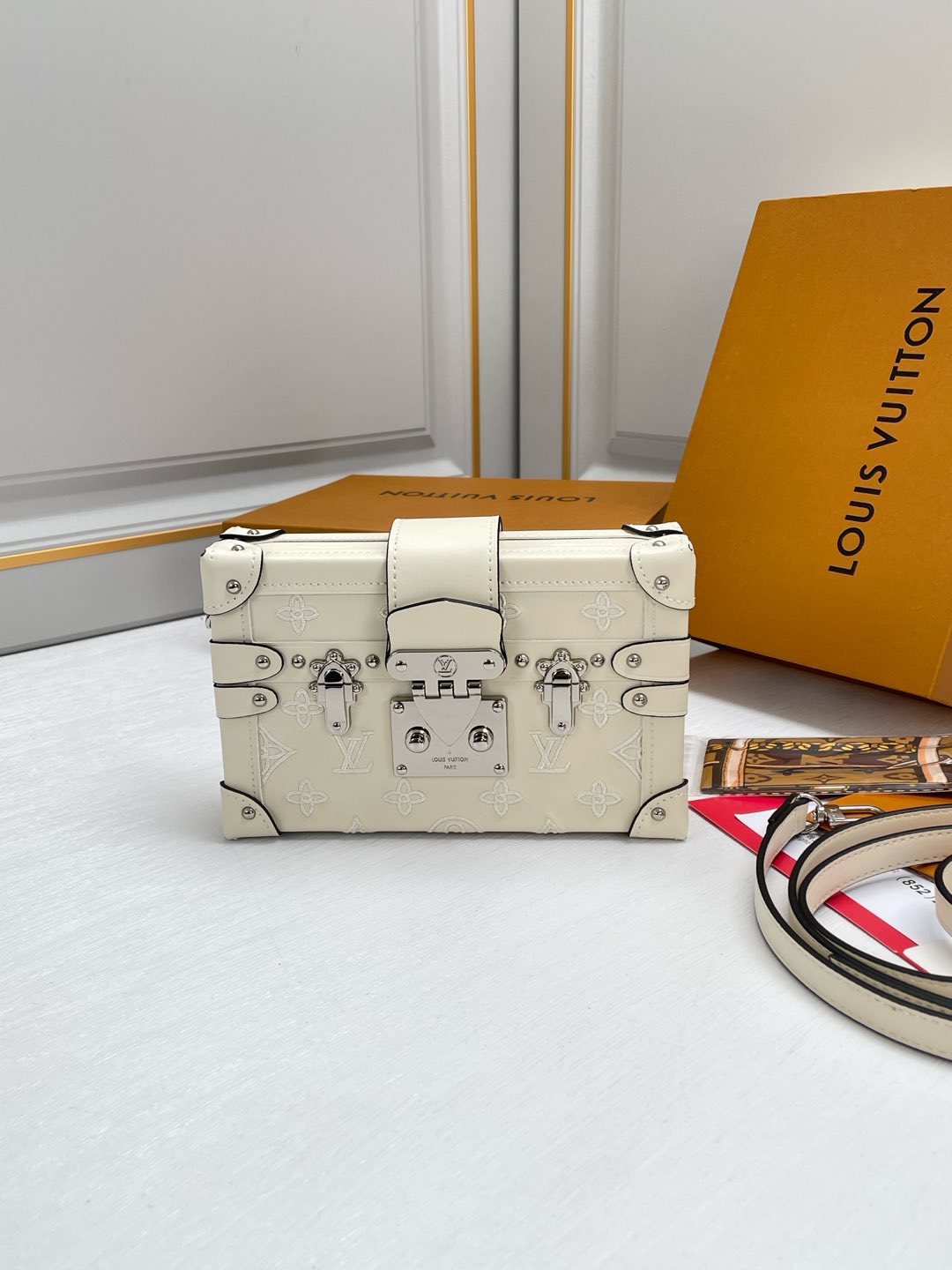 L design women handbag