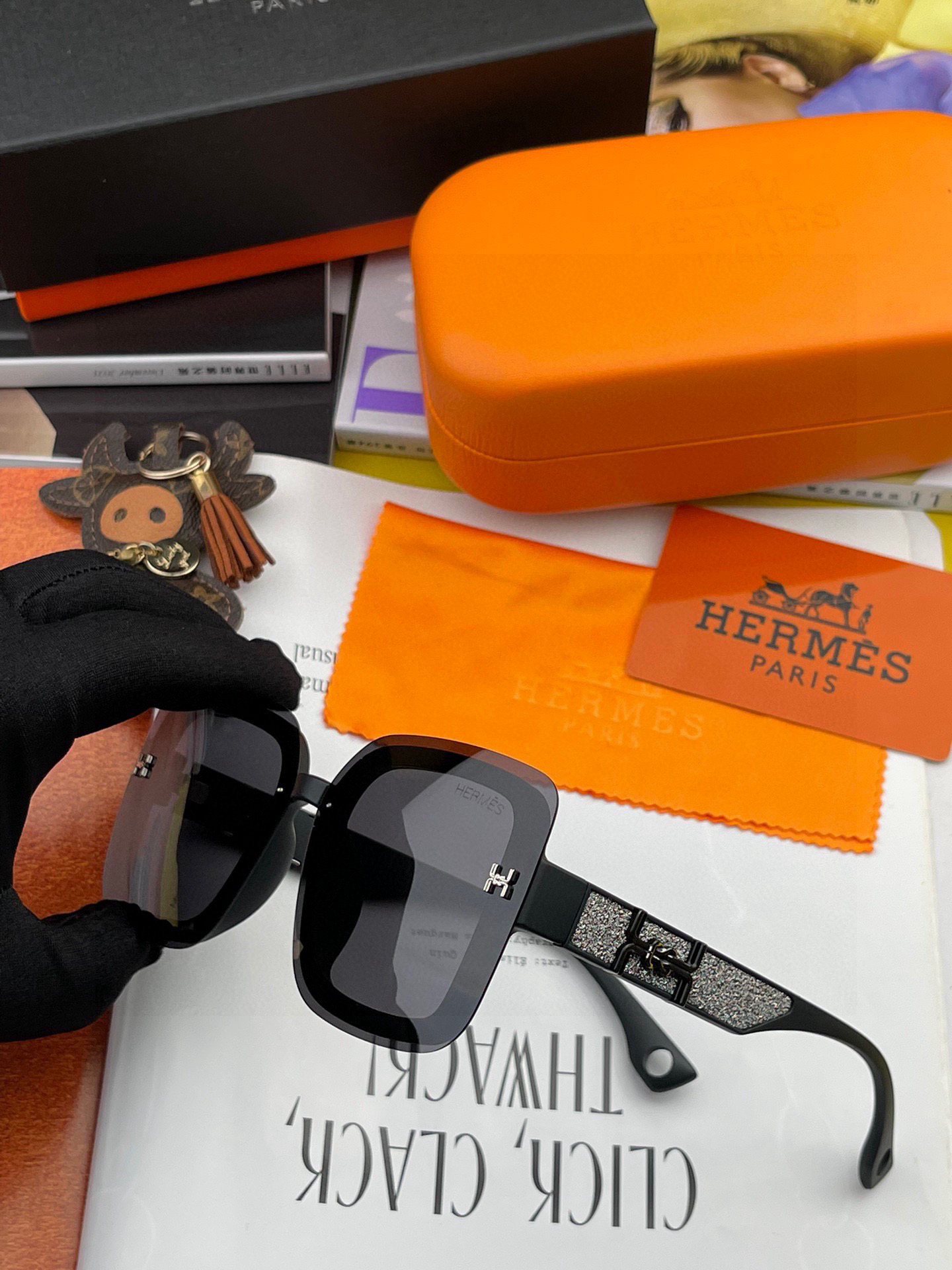 H classic square frame sunglasses