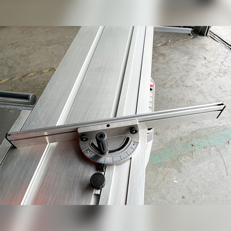 Sliding Table Panel Saw with Electrical Lifting and Tilting