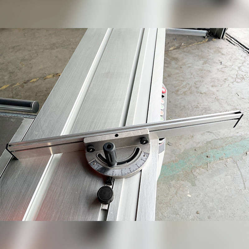Sliding Table Panel Saw