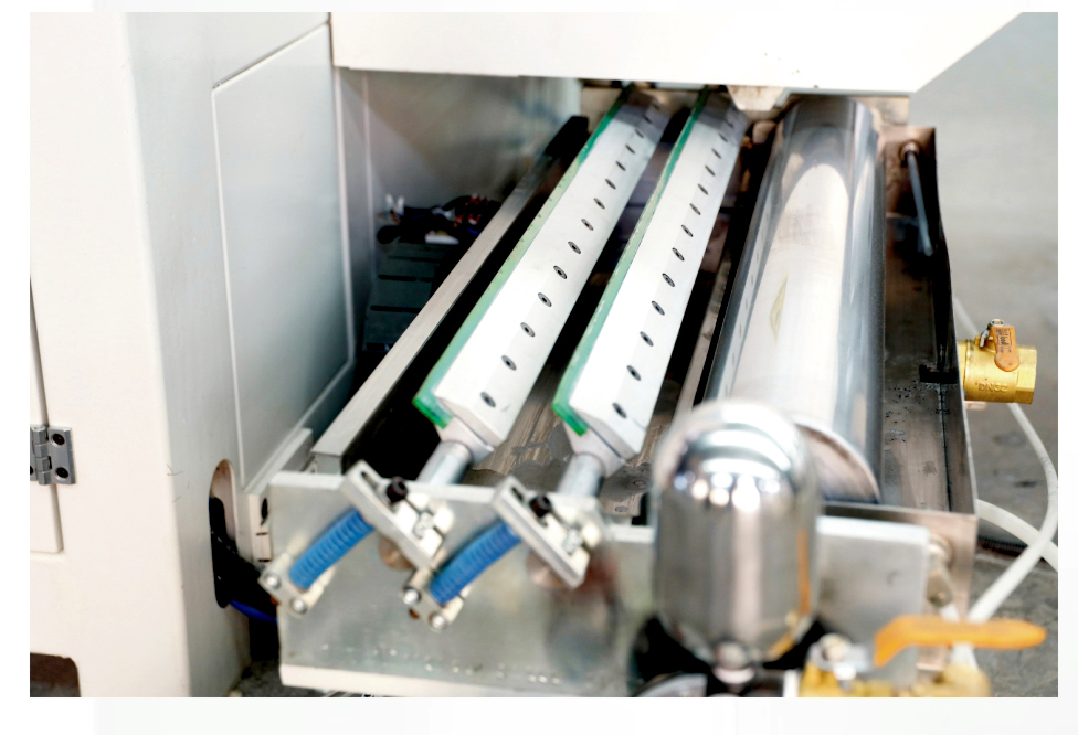 Reciprocating Auto-Spray Machine