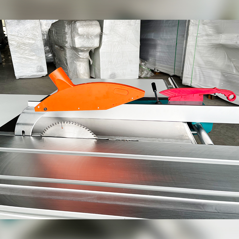 Sliding Table Panel Saw