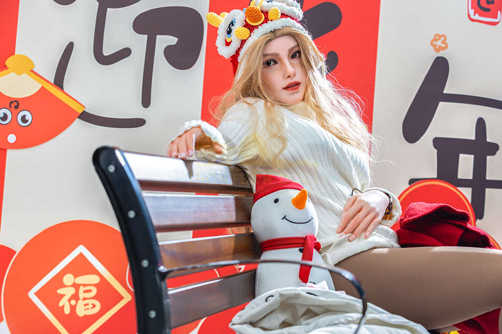 Irontech | Vivian - 5ft 4/163cm B-cup Silicone Sex Doll