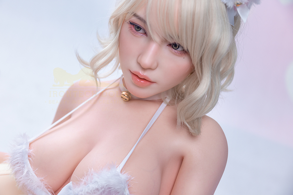 Irontech | Lexi 5ft 6 /167cm Valentine Silicone Sex Doll