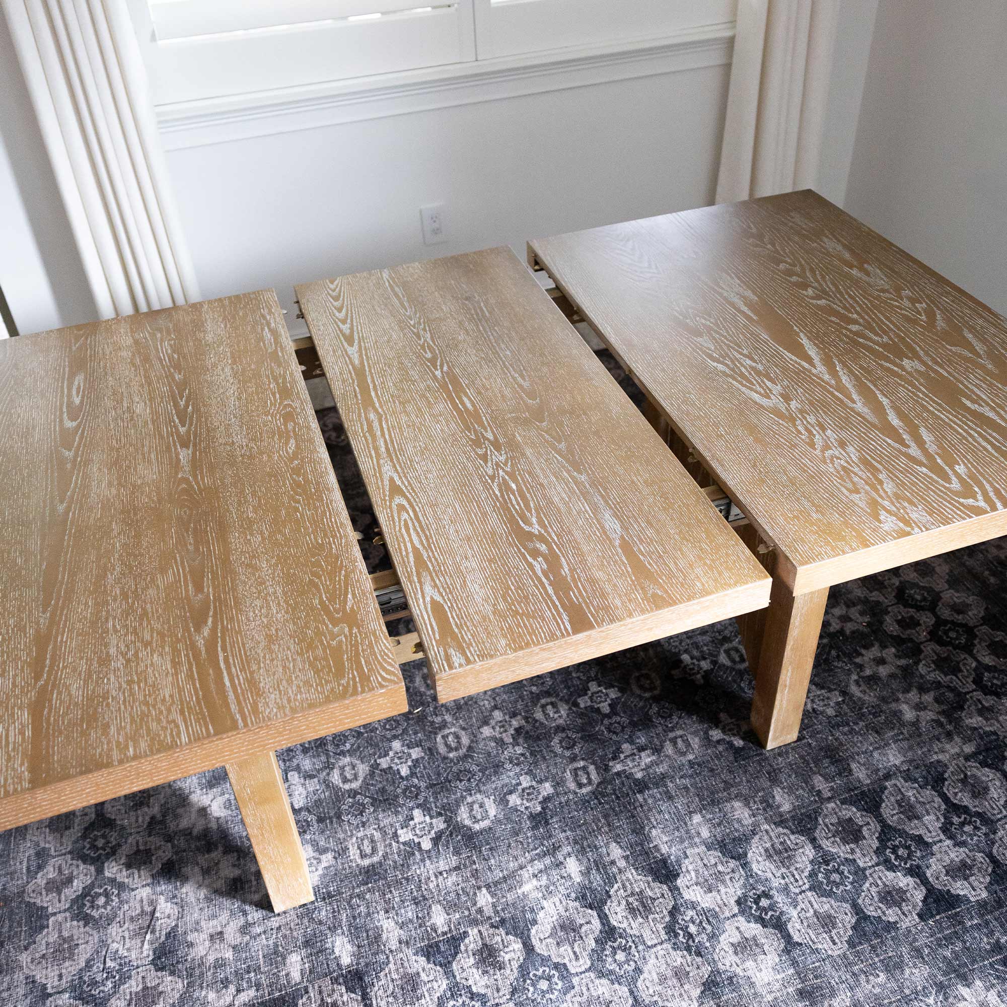 Flex Extendable Dining Table 54"-72"