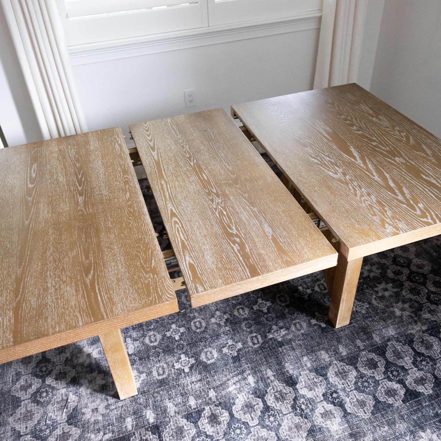 Flex Extendable Dining Table 54"-72"