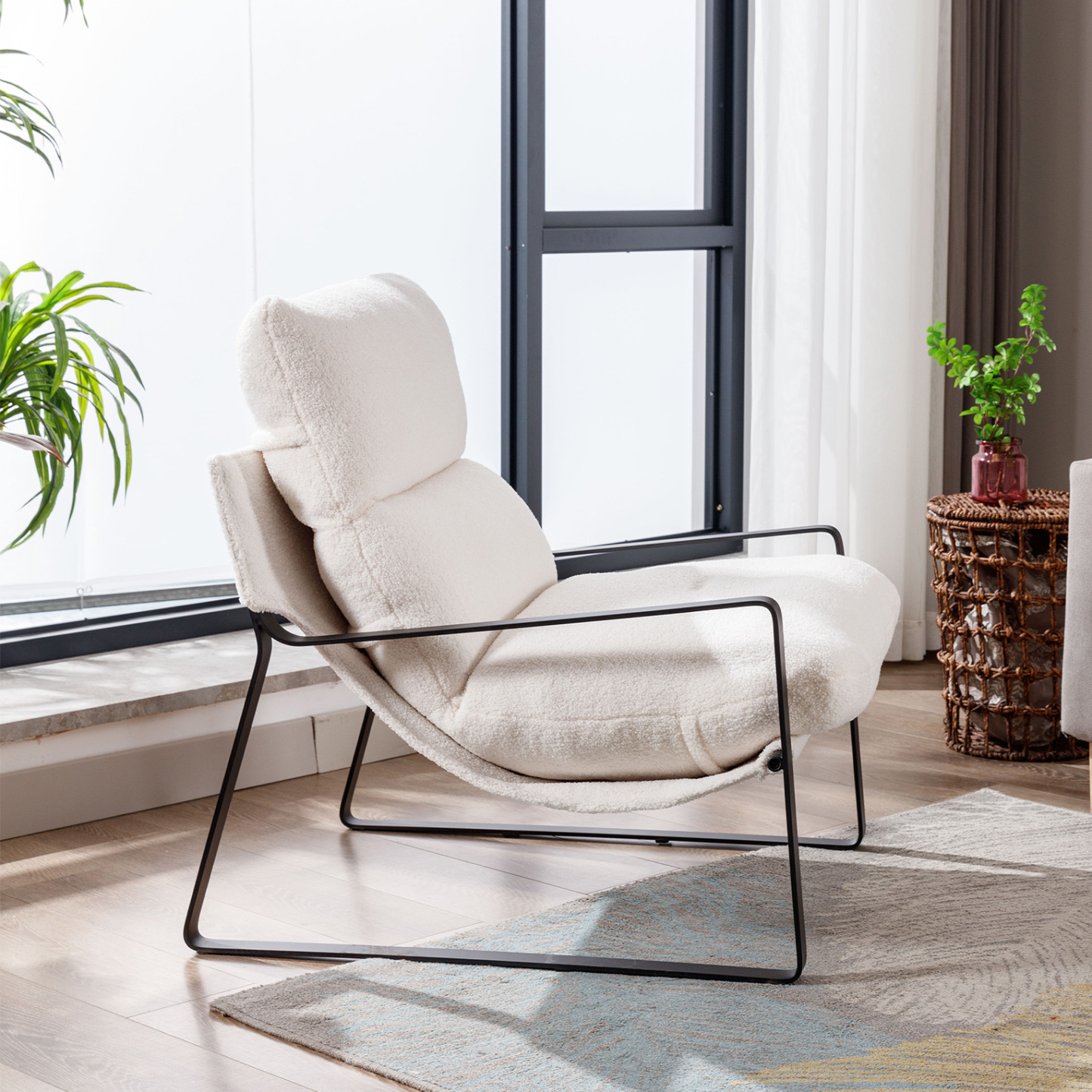 Avery Lazy Armchair