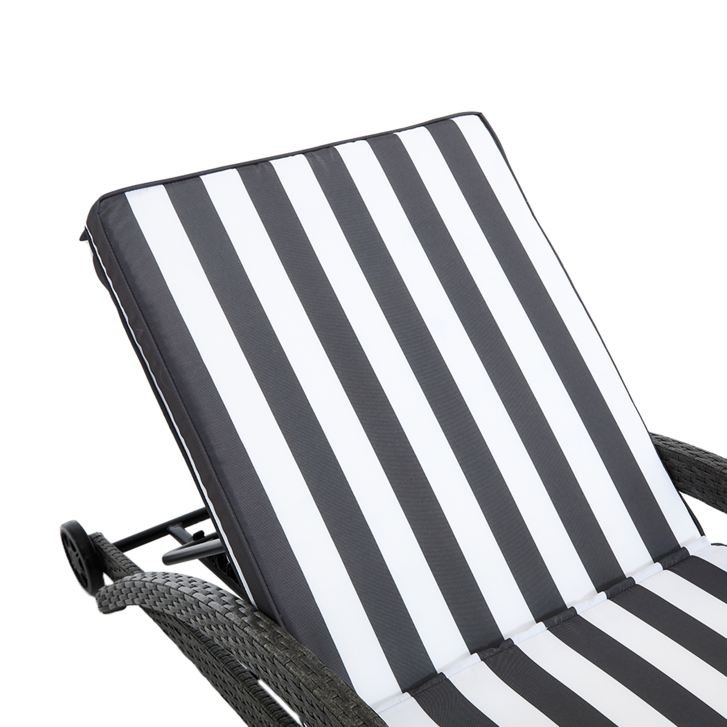 Brich Outdoor Chaise Lounge