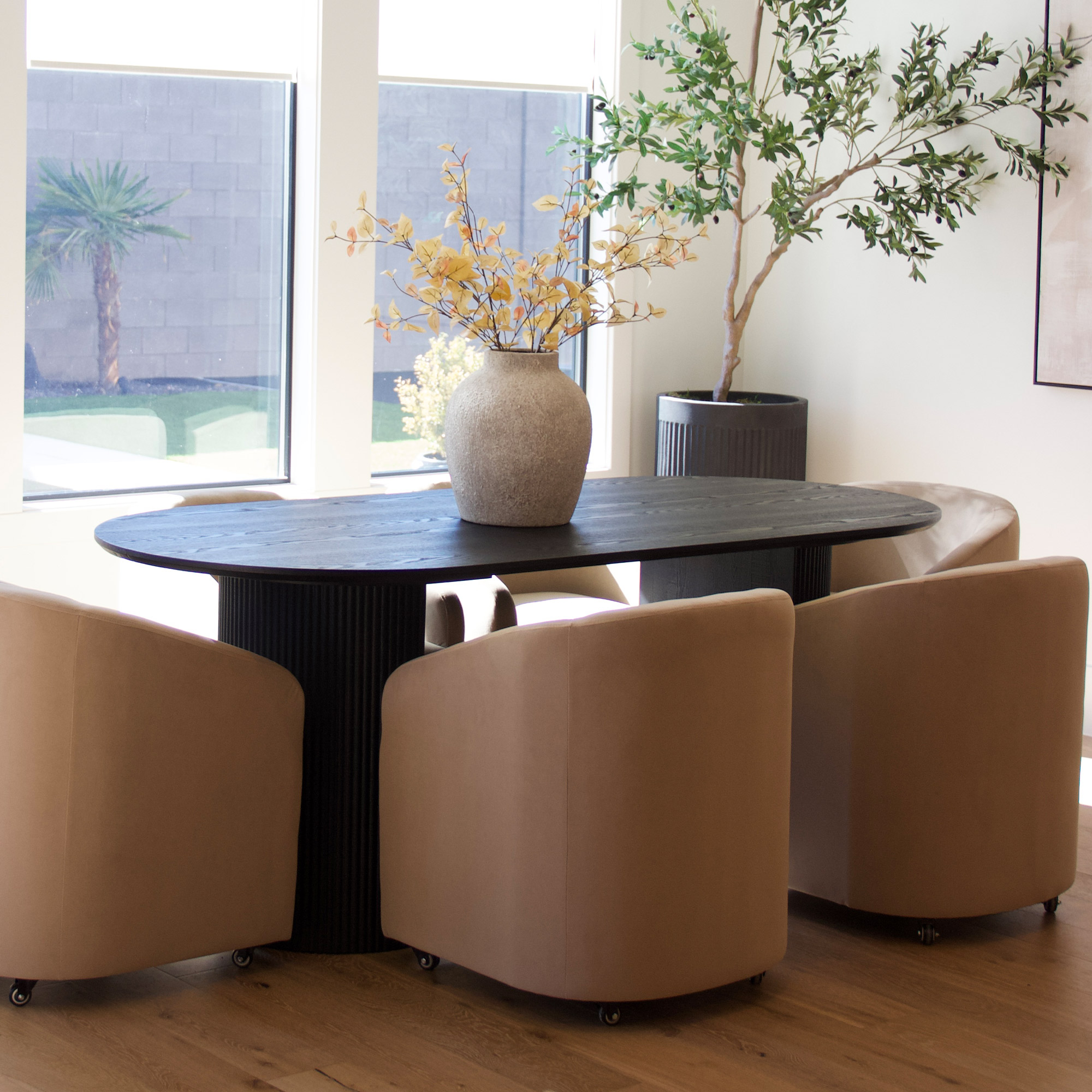 Mateo Oval Dining Table 79''