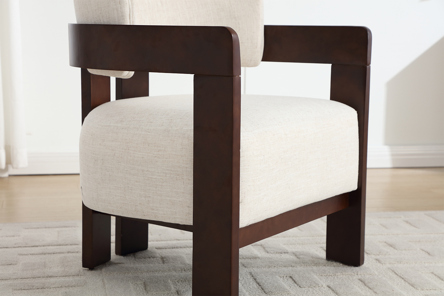 Description of image 1