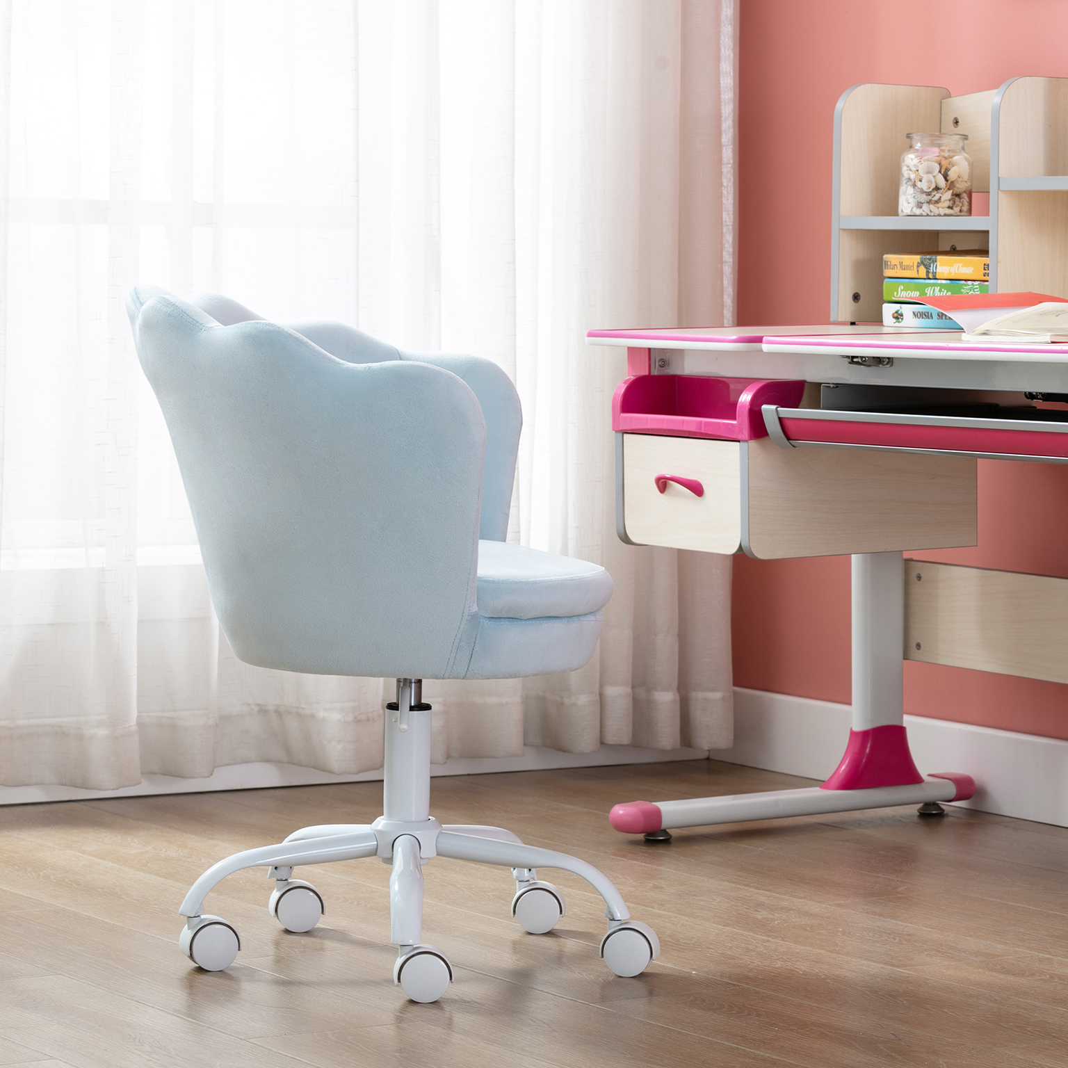 Desk chair discount for little girl