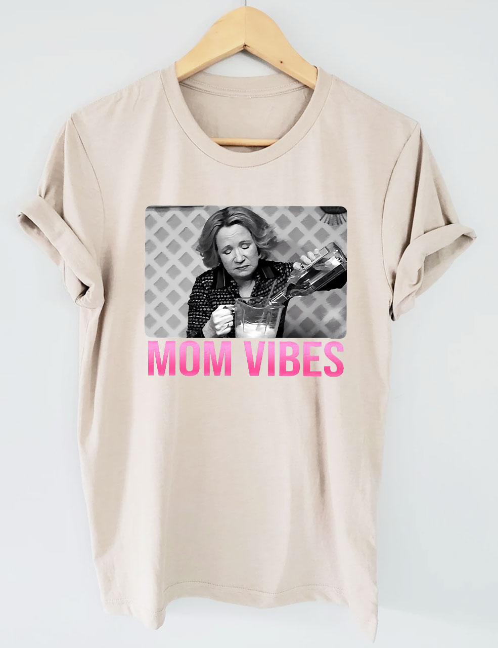 Retro Mom Vibes T-shirt