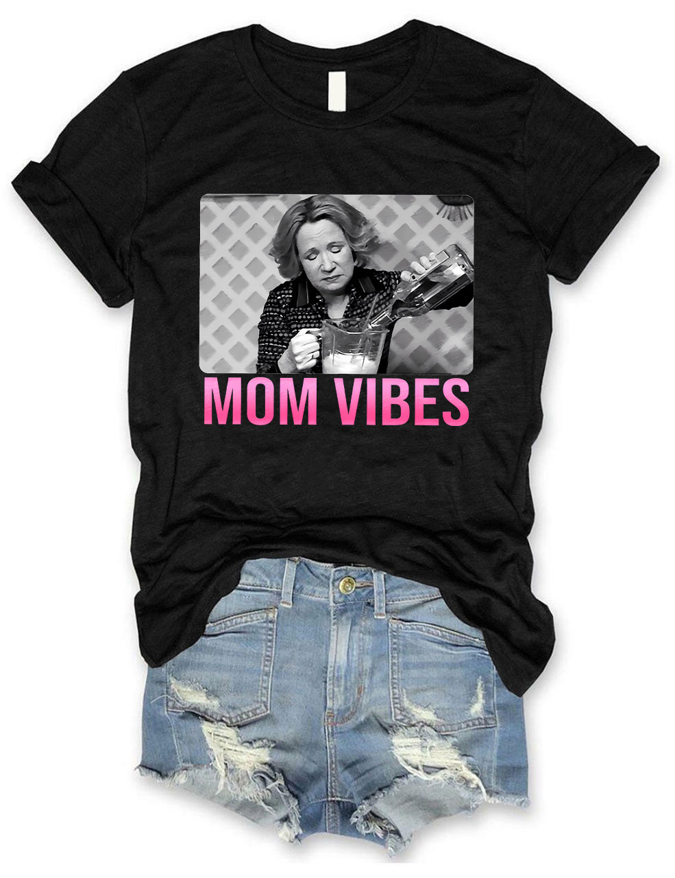 Retro Mom Vibes T-shirt