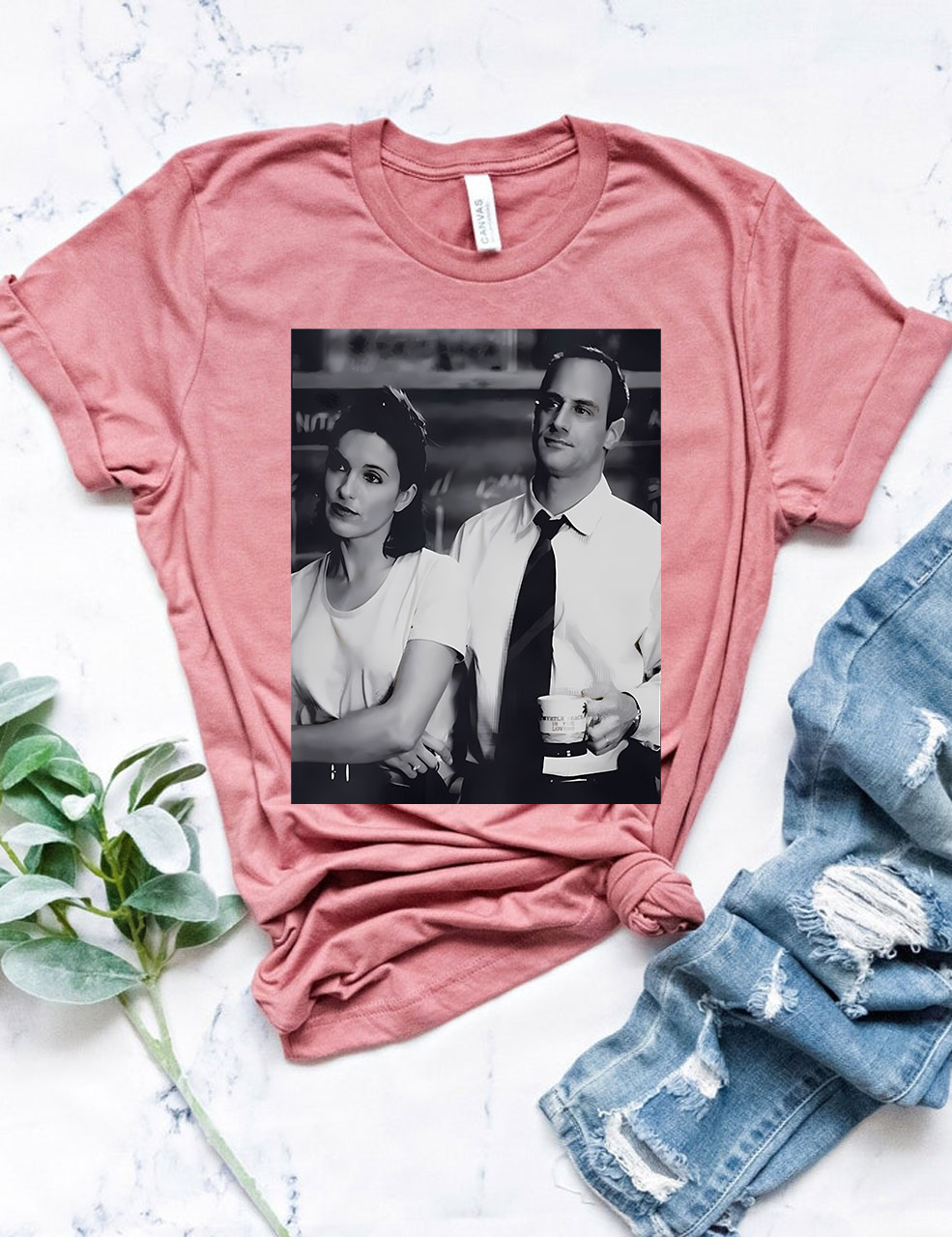 Elliot Stabler And Olivia Benson T-Shirt