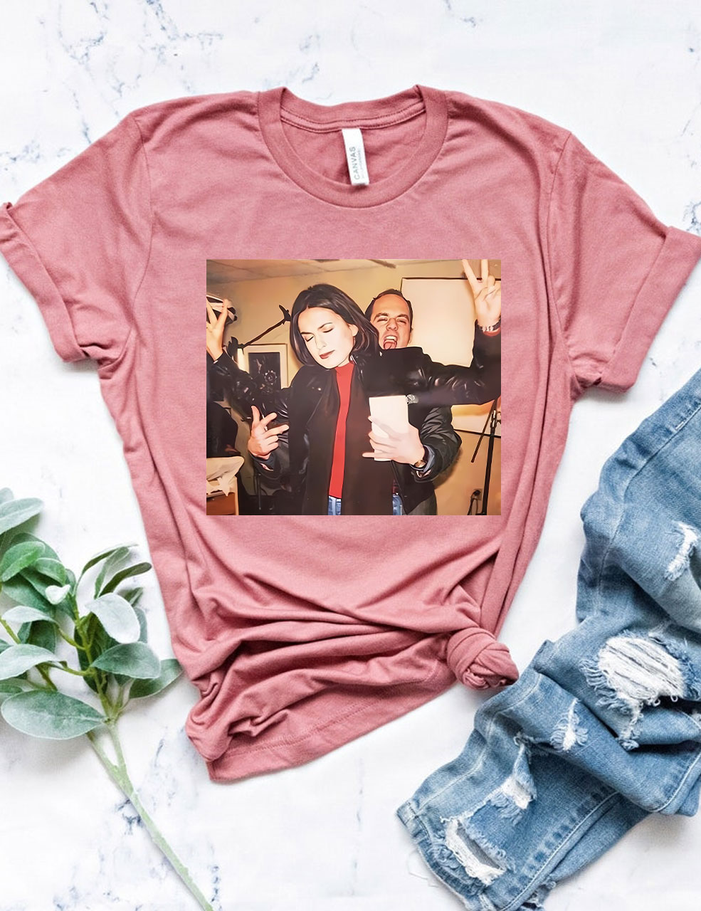 Elliot Stabler And Olivia Benson T-Shirt