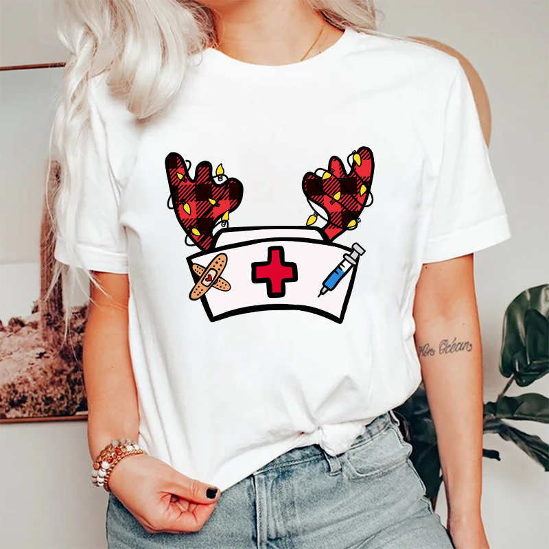 Christmas Elk Nurse Hat Nurse T-Shirt