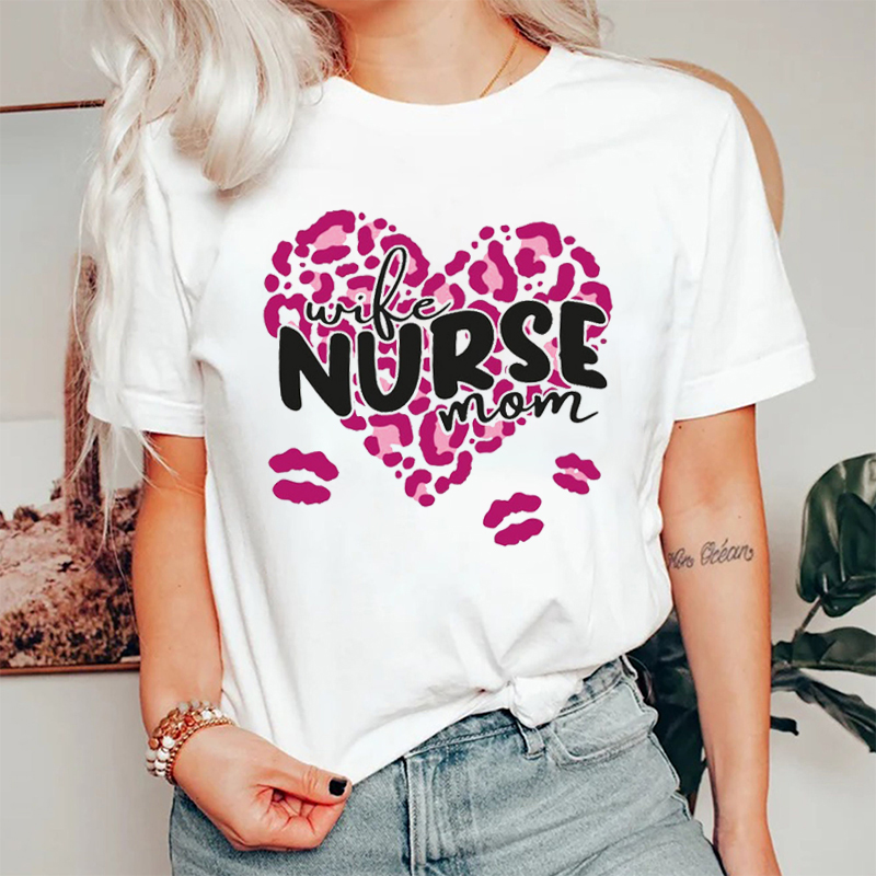 Leopard Love Heart Wife Nurse Mom Nurse T-Shirt