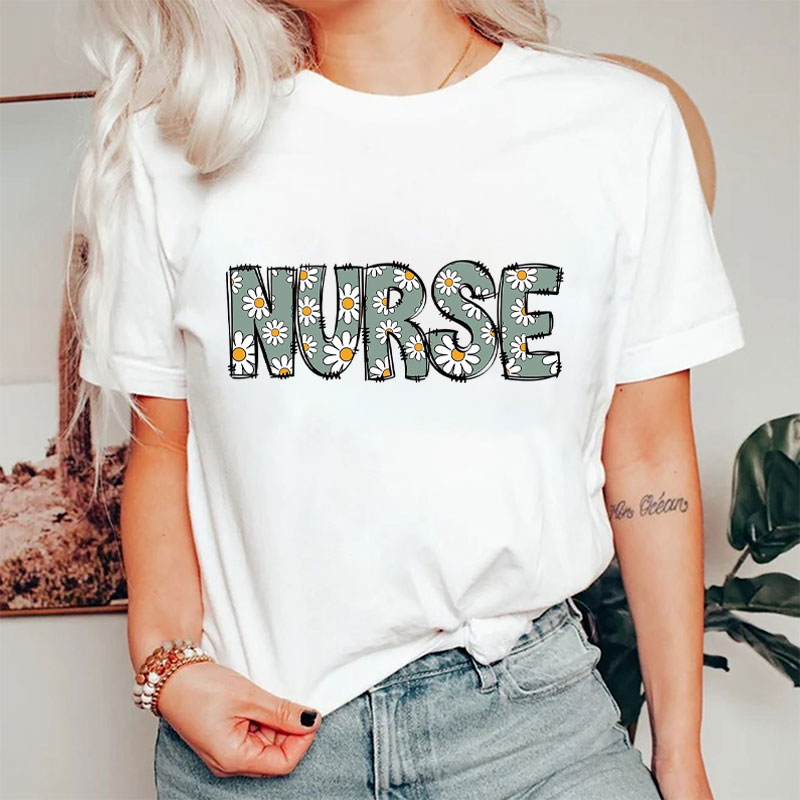 Retro Nurse Wild Flowers Nurse T-Shirt