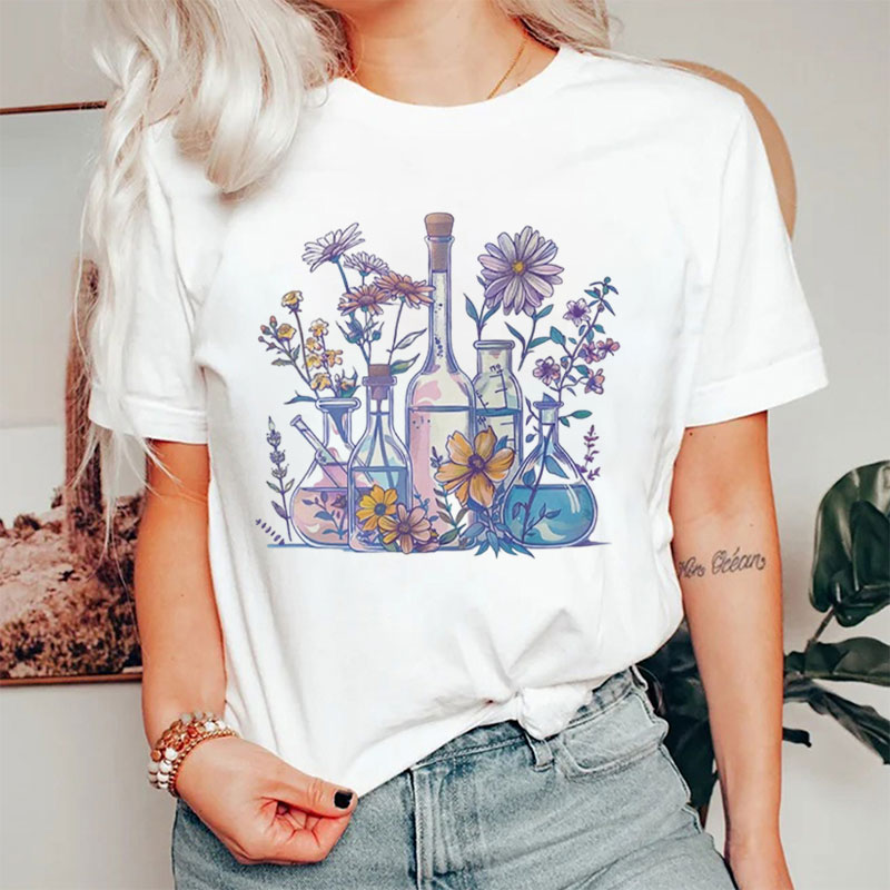 Floral Beakers Chemistry Lab Scientist Nurse T-Shirt