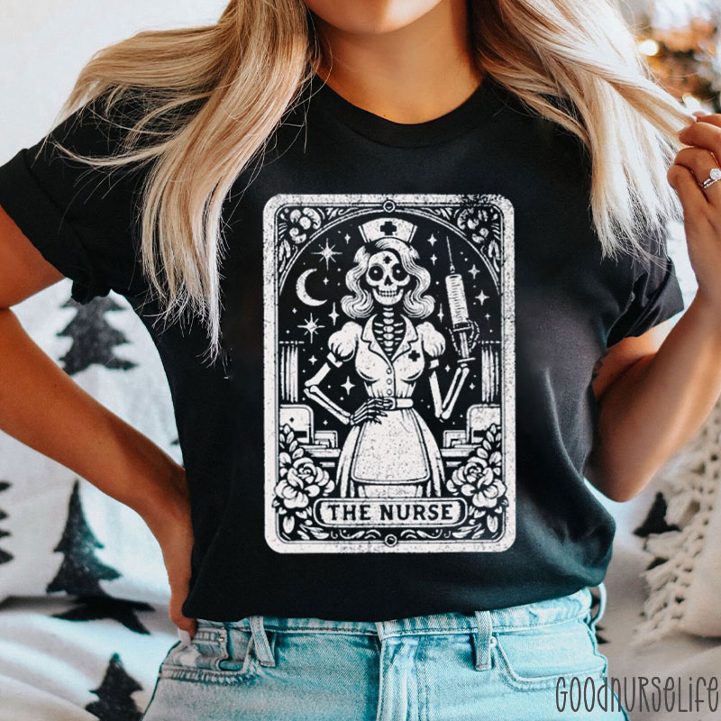 Skull Tarot The Nurse T-shirt