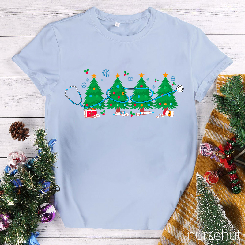 Snowflakes On The Christmas Tree Falling Silently Nurse T-Shirt