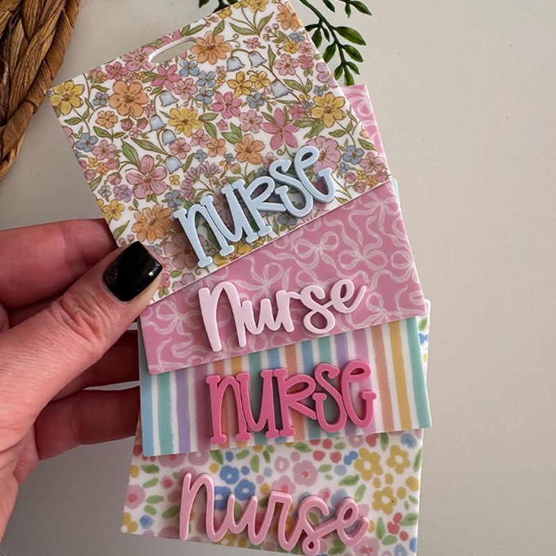 Personalized Retro Flower Pattern Badge Buddy