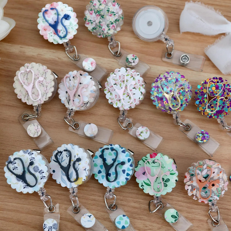 Personalized Retro Floral Pattern Nurse Badge Reel