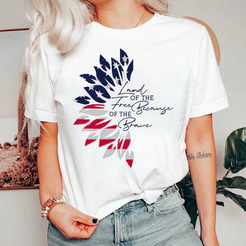 USA Flag Flower Nurse T-Shirt
