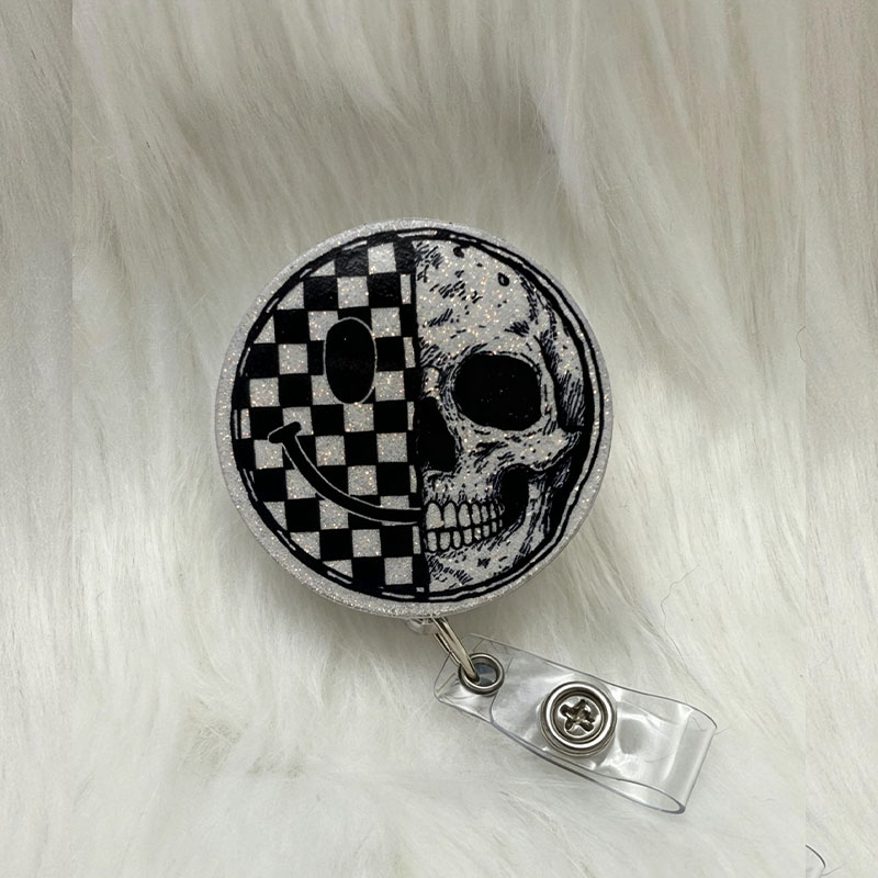Checkered Skull Badge Reel