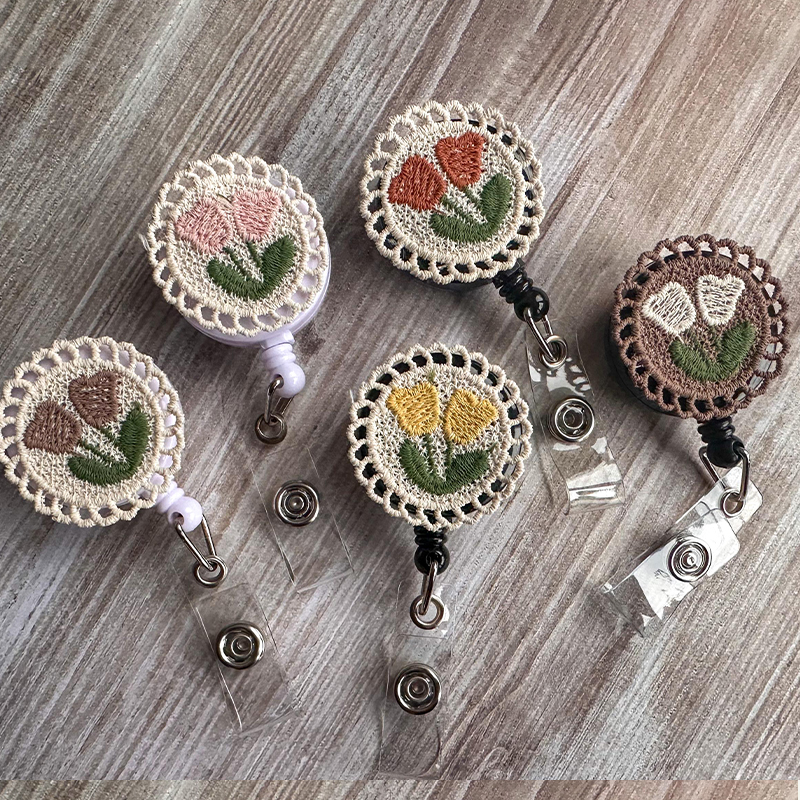 Cute Retro Lace Flower Nurse Badge Reel