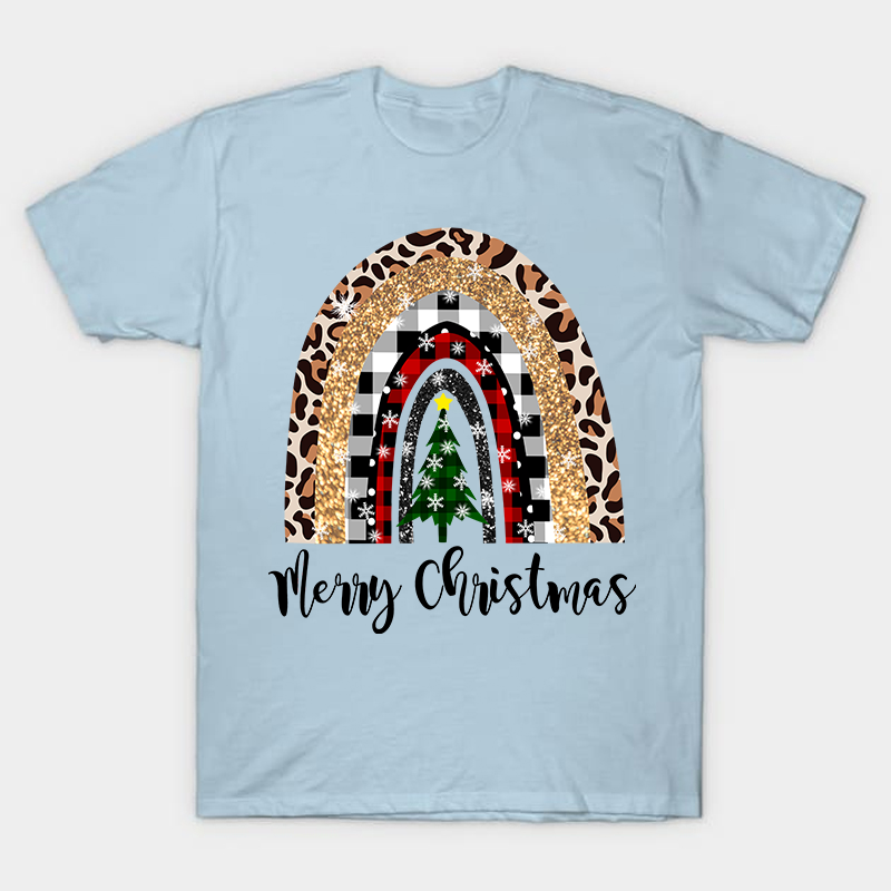 Merry Christmas A Christmas Tree In The Snow Nurse T-Shirt