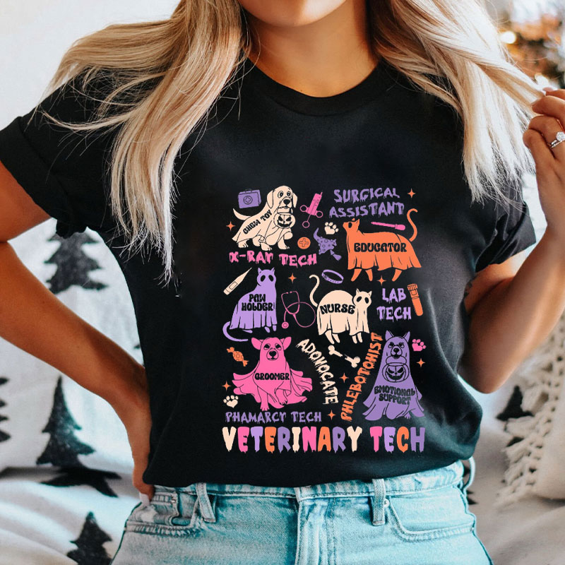 Halloween Cute Cat And Dog Veterinary Treatment T-Shirt