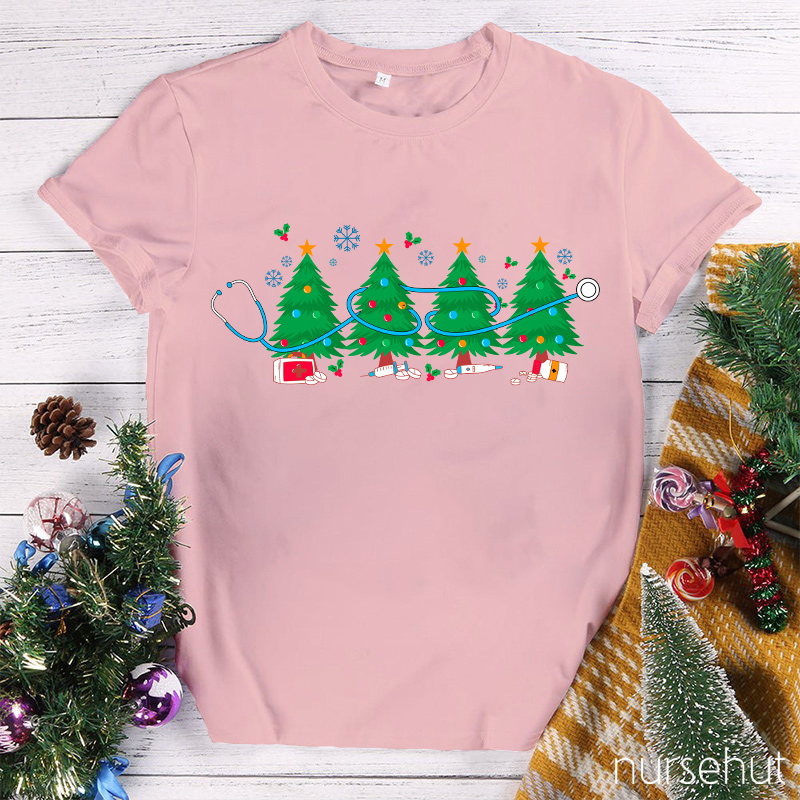 Snowflakes On The Christmas Tree Falling Silently Nurse T-Shirt