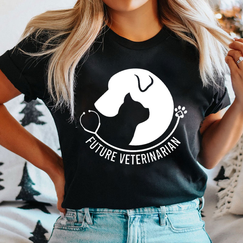 Future Veterinarian Nurse T-shirt