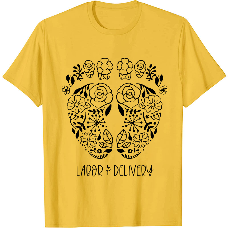 Labor And Delivery Cute Feet Nurse T-Shirt