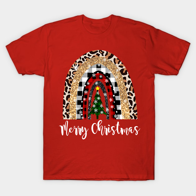 Merry Christmas A Christmas Tree In The Snow Nurse T-Shirt