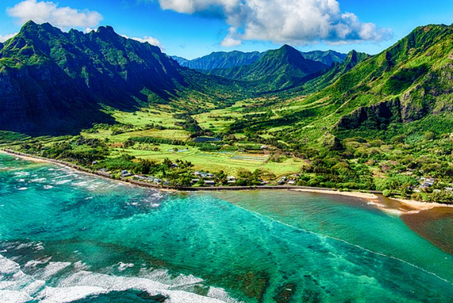 Oahu Electric Surfboard Rental: Experience the New Fun of the Ocean