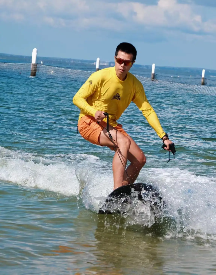 JETFLY® electric surfboard power surfboard jet surfboard Petrol powered JETFLY® electric surfboard power surfboard jet surfboard Petrol powered