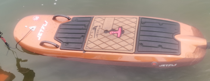  Di&agrave;nd&ograve;ng chōngl&agrave;ng bǎn y&ograve;ng sh&eacute;nme di&agrave;njī bǐji&agrave;o hǎo? Di&agrave;nd&ograve;ng chōngl&agrave;ng bǎn sh&igrave; yī zhǒng xīnxīng de shuǐsh&agrave;ng y&ugrave;nd&ograve;ng sh&egrave;b&egrave;i, tā yīk&agrave;o di&agrave;nl&igrave; qūd&ograve;ng, w&egrave;i chōngl&agrave;ng &agrave;ih&agrave;o zhě t&iacute;gōngle qu&aacute;nxīn de tǐy&agrave;n. Xuǎnz&eacute; h&eacute;sh&igrave; de di&agrave;njī du&igrave;y&uacute; di&agrave;nd&ograve;ng chōngl&agrave;ng bǎn d&igrave; x&igrave;ngn&eacute;ng zh&igrave; guān zh&ograve;ngy&agrave;o, yīnw&egrave;i tā zh&iacute;jiē yǐngxiǎng d&agrave;o chōngl&agrave;ng bǎn de d&ograve;ngl&igrave;, s&ugrave;d&ugrave;, n&agrave;ijiǔ x&igrave;ng h&eacute; hu&aacute;nbǎo x&igrave;ng. Ch&aacute;ngji&agrave;n de di&agrave;nd&ograve;ng chōngl&agrave;ng bǎn di&agrave;njī l&egrave;ix&iacute;ng yǒu shuā di&agrave;njī h&eacute; w&uacute; shuā di&agrave;njī di&agrave;nd&ograve;ng chōngl&agrave;ng bǎn ch&aacute;ngy&ograve;ng de di&agrave;njī zhǔy&agrave;o yǒu liǎng zhǒng l&egrave;ix&iacute;ng: Yǒu shuā di&agrave;njī h&eacute; w&uacute; shuā di&agrave;njī. Yǒu shuā di&agrave;njī ji&eacute;g&ograve;u jiǎndān, ji&agrave;g&eacute; ji&agrave;o dī, d&agrave;n sh&ograve;um&igrave;ng ji&agrave;o duǎn, w&eacute;ih&ugrave; p&iacute;nf&aacute;n. W&uacute; shuā di&agrave;njī j&igrave;sh&ugrave; ch&eacute;ngsh&uacute;, xi&agrave;olǜ gāo, sh&ograve;um&igrave;ng zhǎng, d&agrave;n ji&agrave;g&eacute; ji&agrave;o gāo. Du&igrave;y&uacute; di&agrave;nd&ograve;ng chōngl&agrave;ng bǎn l&aacute;i shuō, w&uacute; shuā di&agrave;njī yīn q&iacute; chūs&egrave; d&igrave; x&igrave;ngn&eacute;ng h&eacute; n&agrave;iy&ograve;ng x&igrave;ng tōngch&aacute;ng sh&igrave; g&egrave;ng hǎo de xuǎnz&eacute; 12. Zh&iacute;li&uacute; di&agrave;njī h&eacute; jiāoli&uacute; di&agrave;njī di&agrave;nd&ograve;ng chōngl&agrave;ng bǎn h&aacute;i kěyǐ xuǎnz&eacute; zh&iacute;li&uacute; di&agrave;njī h&eacute; jiāoli&uacute; di&agrave;njī. Zh&iacute;li&uacute; di&agrave;njī tǐjī xiǎo, qǐd&ograve;ng ku&agrave;i, k&ograve;ngzh&igrave; l&iacute;nghu&oacute;, d&agrave;n xi&agrave;olǜ ji&agrave;o dī, h&agrave;o di&agrave;n li&agrave;ng ji&agrave;o d&agrave;. Jiāoli&uacute; di&agrave;njī xi&agrave;olǜ gāo, h&agrave;o di&agrave;n li&agrave;ng shǎo, d&agrave;n tǐjī ji&agrave;o d&agrave;, qǐd&ograve;ng ji&agrave;o m&agrave;n. Kǎolǜ d&agrave;o di&agrave;nd&ograve;ng chōngl&agrave;ng bǎn de bi&agrave;nxi&eacute; x&igrave;ng h&eacute; hu&aacute;nbǎo yāoqi&uacute;, zh&iacute;li&uacute; di&agrave;njī kěn&eacute;ng sh&igrave; g&egrave;ng h&eacute;sh&igrave; de xuǎnz&eacute;. R&uacute;h&eacute; xuǎnz&eacute; h&eacute;sh&igrave; de di&agrave;nd&ograve;ng chōngl&agrave;ng bǎn di&agrave;njī kǎolǜ xūqi&uacute; h&eacute; y&ugrave;su&agrave;n xuǎnz&eacute; di&agrave;nd&ograve;ng chōngl&agrave;ng bǎn di&agrave;njī sh&iacute;, shǒuxiān y&agrave;o m&iacute;ngqu&egrave; z&igrave;jǐ de xūqi&uacute; h&eacute; y&ugrave;su&agrave;n. R&uacute;guǒ nǐ de m&ugrave;biāo sh&igrave; xiūxi&aacute;n y&uacute;l&egrave;, kěn&eacute;ng b&ugrave; xūy&agrave;o t&agrave;i gāo d&igrave; x&igrave;ngn&eacute;ng, kěyǐ xuǎnz&eacute; x&igrave;ngji&agrave;bǐ gāo de yǒu shuā di&agrave;njī. R&uacute;guǒ nǐ de m&ugrave;biāo sh&igrave; zhuāny&egrave; bǐs&agrave;i hu&ograve; x&ugrave;nli&agrave;n, kěn&eacute;ng xūy&agrave;o g&egrave;ng gāo d&igrave; x&igrave;ngn&eacute;ng, kěyǐ kǎolǜ w&uacute; shuā di&agrave;njī hu&ograve; zh&iacute;li&uacute; di&agrave;njī. Kǎolǜ hu&aacute;nbǎo yīns&ugrave; hu&aacute;nbǎo yīns&ugrave; yěsh&igrave; xuǎnz&eacute; di&agrave;nd&ograve;ng chōngl&agrave;ng bǎn di&agrave;njī de zh&ograve;ngy&agrave;o kǎolǜ. Di&agrave;nd&ograve;ng chōngl&agrave;ng bǎn běnshēn ji&ugrave;sh&igrave; w&egrave;ile jiǎnshǎo du&igrave; hu&aacute;nj&igrave;ng de yǐngxiǎng &eacute;r sh&egrave;j&igrave; de, yīncǐ xuǎnz&eacute; hu&aacute;nbǎo x&iacute;ng di&agrave;njī sh&igrave; fēich&aacute;ng zh&ograve;ngy&agrave;o de. W&uacute; shuā di&agrave;njī h&eacute; zh&iacute;li&uacute; di&agrave;njī dōu bǐ yǒu shuā di&agrave;njī g&egrave;ng hu&aacute;nbǎo, yīnw&egrave;i tāmen xiāoh&agrave;o de di&agrave;nn&eacute;ng g&egrave;ng shǎo, chǎnshēng de f&egrave;ipǐn yě g&egrave;ng shǎo 12. Kǎolǜ sh&ograve;uh&ograve;u f&uacute;w&ugrave; h&eacute; bǎoxiū zh&egrave;ngc&egrave; zu&igrave;h&ograve;u, xuǎnz&eacute; di&agrave;nd&ograve;ng chōngl&agrave;ng bǎn di&agrave;njī sh&iacute;, h&aacute;i y&agrave;o kǎolǜ sh&ograve;uh&ograve;u f&uacute;w&ugrave; h&eacute; bǎoxiū zh&egrave;ngc&egrave;. Hǎo de sh&ograve;uh&ograve;u f&uacute;w&ugrave; h&eacute; bǎoxiū zh&egrave;ngc&egrave; kěyǐ r&agrave;ng nǐ z&agrave;i shǐy&ograve;ng gu&ograve;ch&eacute;ng zhōng g&egrave;ngjiā f&agrave;ngxīn, yě kěyǐ r&agrave;ng nǐ z&agrave;i y&ugrave; d&agrave;o w&egrave;nt&iacute; sh&iacute; d&eacute;d&agrave;o j&iacute;sh&iacute; de bāngzh&ugrave; h&eacute; zhīch&iacute;. Zǒng de l&aacute;i shuō, xuǎnz&eacute; di&agrave;nd&ograve;ng chōngl&agrave;ng bǎn di&agrave;njī sh&iacute;, y&agrave;o gēnj&ugrave; z&igrave;jǐ de xūqi&uacute; h&eacute; y&ugrave;su&agrave;n, kǎolǜ hu&aacute;nbǎo yīns&ugrave;, b&igrave;ng zh&ugrave;y&igrave; sh&ograve;uh&ograve;u f&uacute;w&ugrave; h&eacute; bǎoxiū zh&egrave;ngc&egrave;. Zhǐyǒu zh&egrave;y&agrave;ng, c&aacute;in&eacute;ng mǎi d&agrave;o sh&igrave;h&eacute; z&igrave;jǐ de di&agrave;nd&ograve;ng chōngl&agrave;ng bǎn, xiǎngsh&ograve;u d&agrave;o chōngl&agrave;ng de l&egrave;q&ugrave;. 展开 768 / 5,000 翻译结果 翻译结果 What motor is better for electric surfboards?