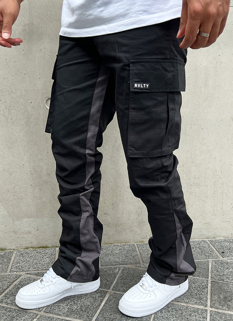 50% OFF VINTAGE FLARE CARGOS  PANTS