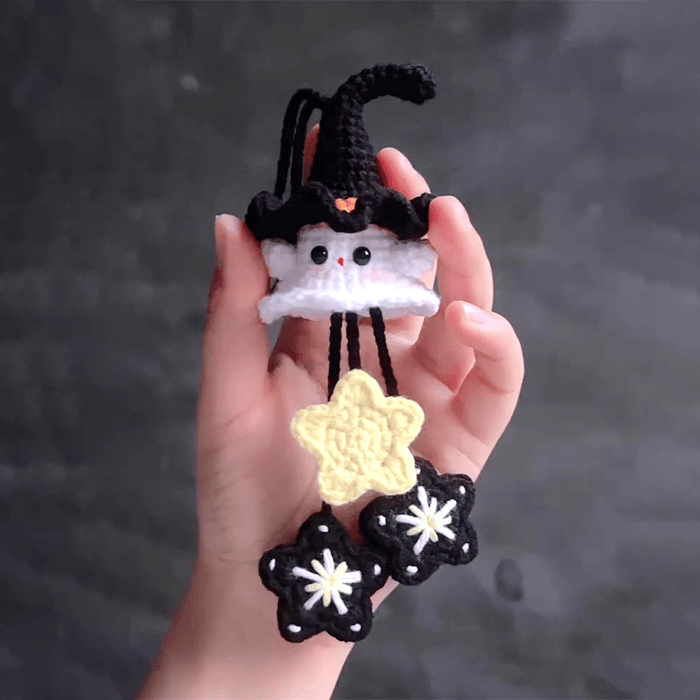 🎃👻Halloween Witchy Ghost Crochet Pendant