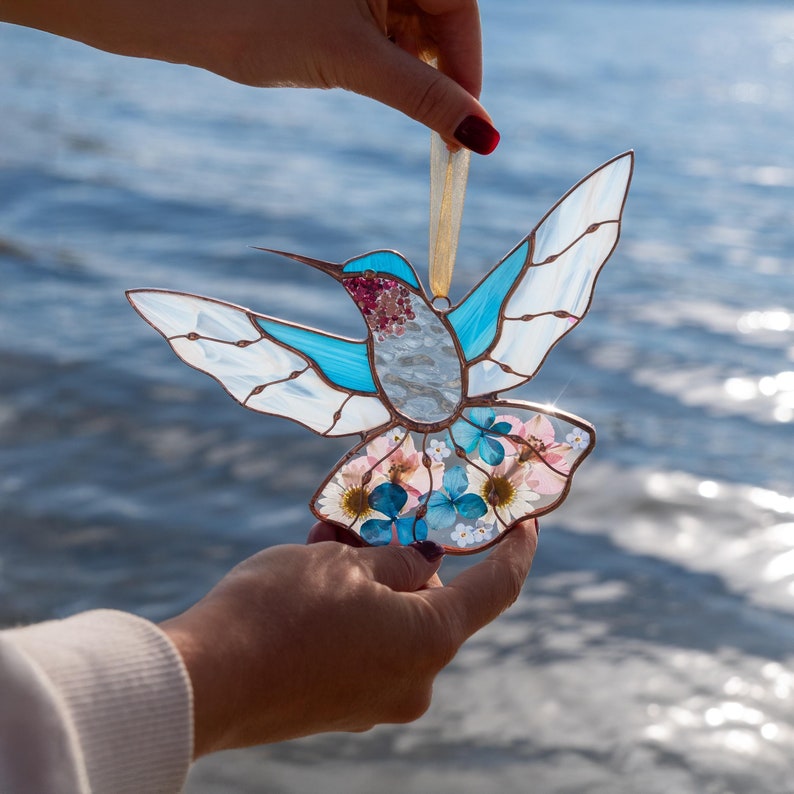 🔥🔥2025 Mother's Day Gift 50% Off--Hummingbird Suncatcher Ornament