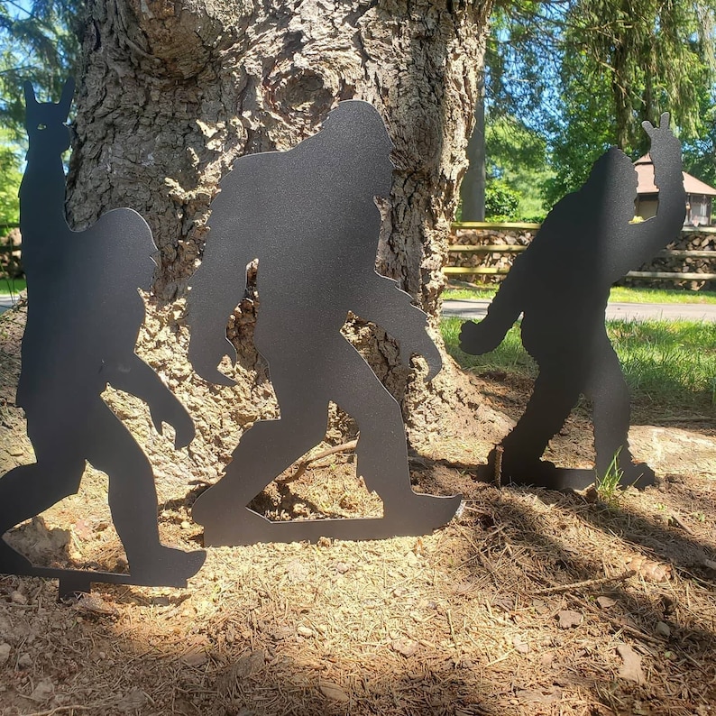 Bigfoot Garden Stake