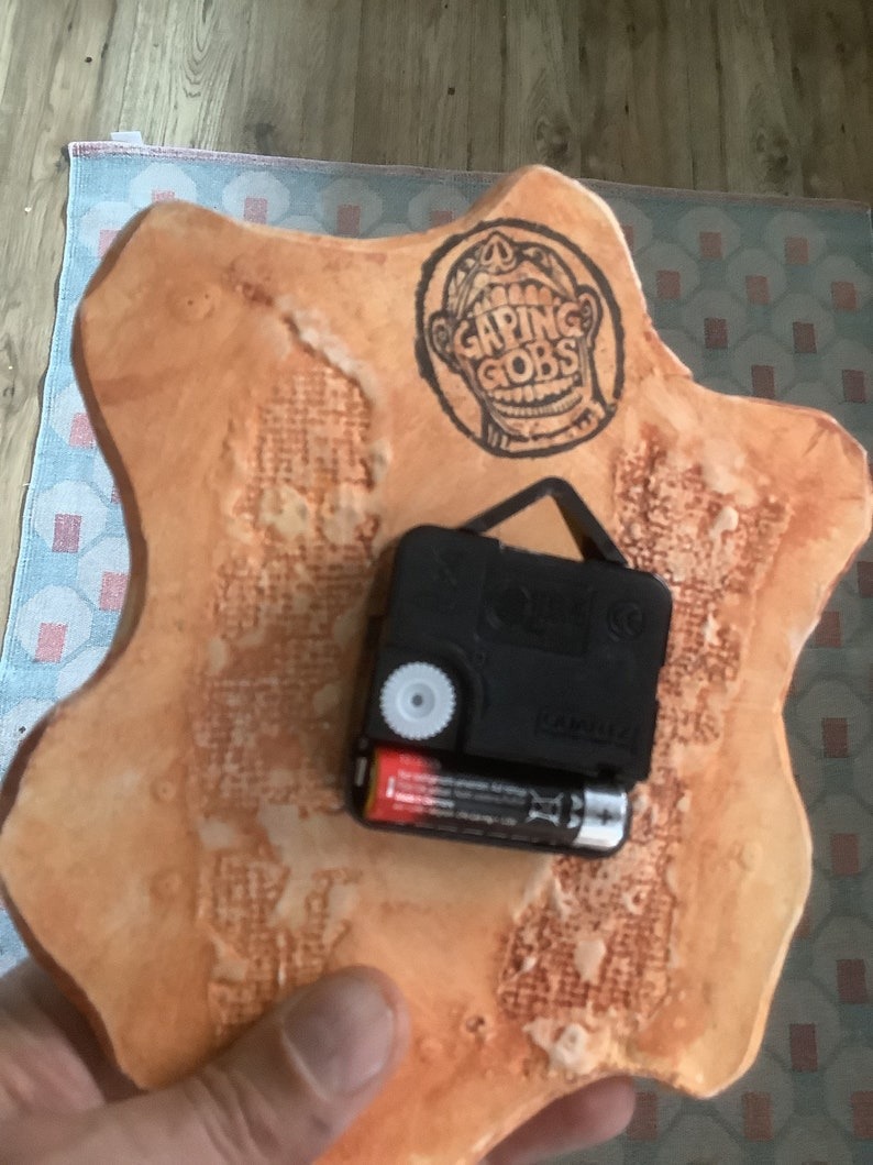 ⏰6 headed wall hanging clock