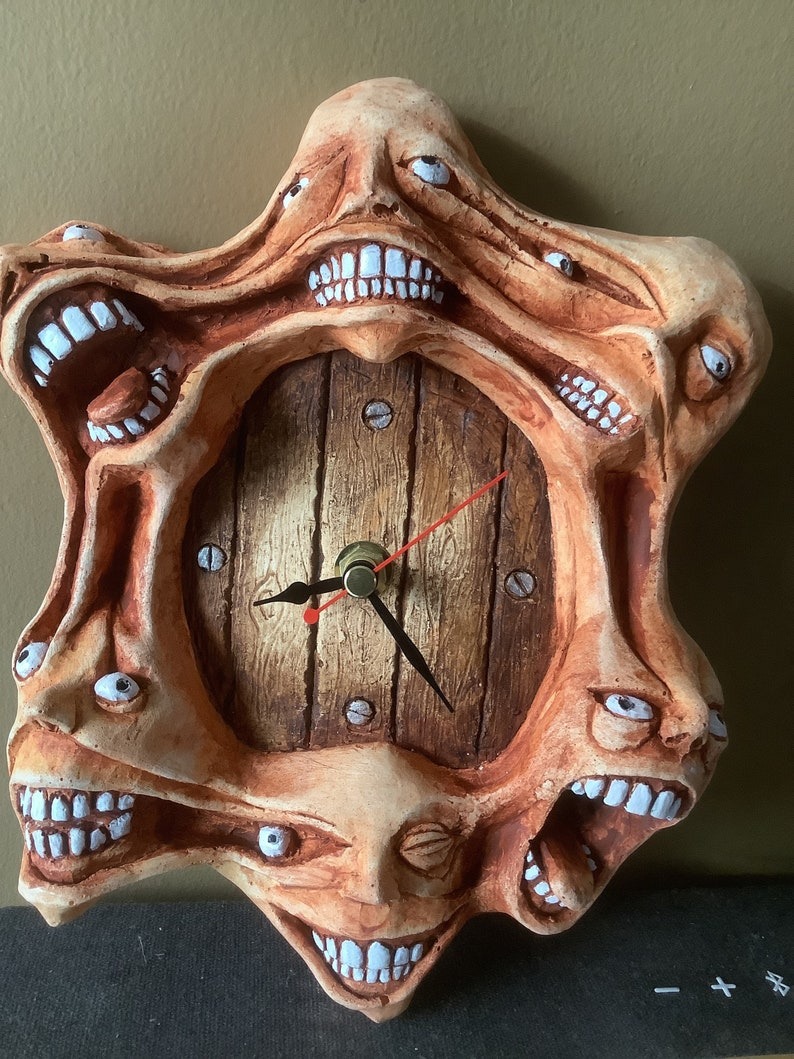 ⏰6 headed wall hanging clock