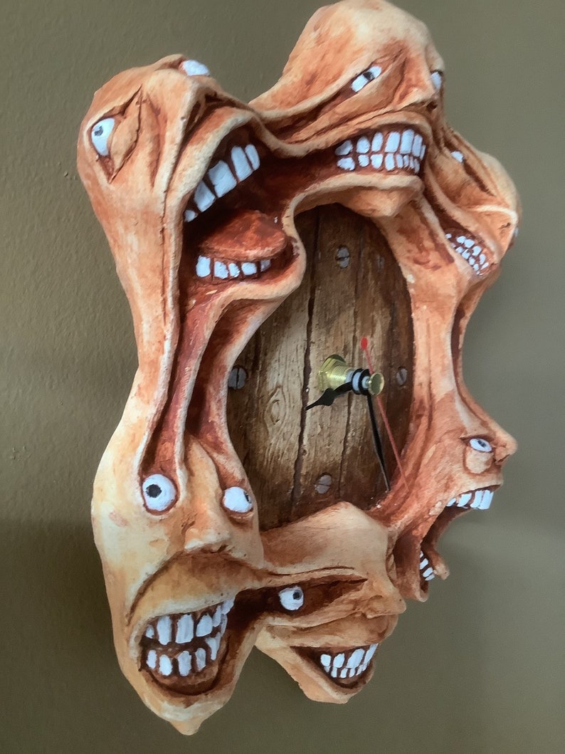 ⏰6 headed wall hanging clock