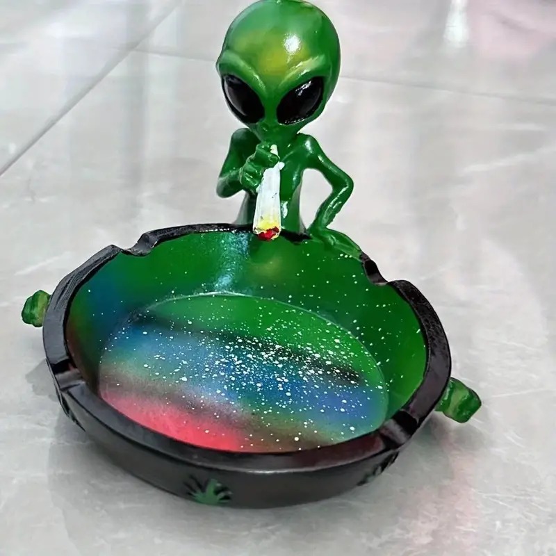 🎁Alien resin ashtray tabletop decoration gift